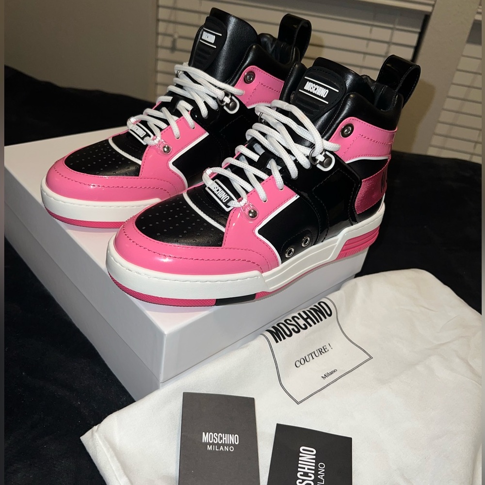 MOSCHINO logo-detail high-top sneakers size 38